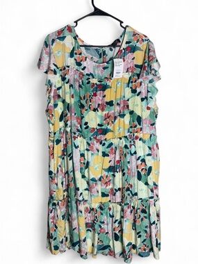 ✨ NWT Suzanne Betro Watercolor Floral Tiered Swing Dress ✨